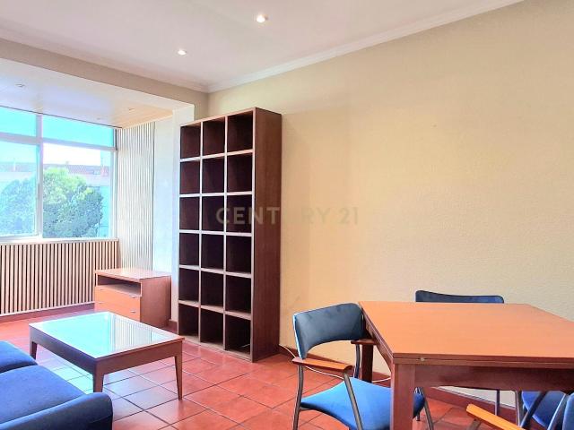 APARTAMENTO T2|MOBILADO E EQUIPADO|AMADORA