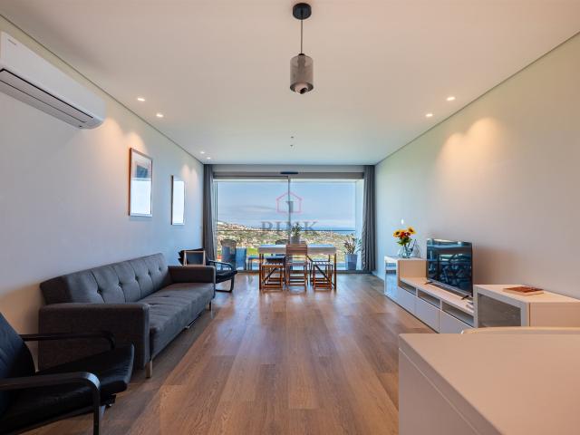 Apartamento T2 Mobilado e Equipado 141m² Estreito De Câmara De Lobos