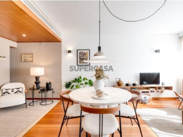 Apartamento T2, mobilado, no Príncipe Real, em Lisboa