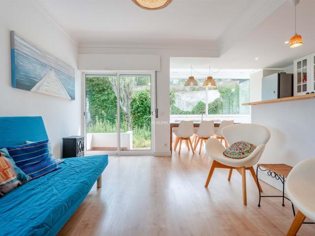 Apartamento T2 mobiliado luminoso no Monte Estoril 98m² Cascais e Estoril