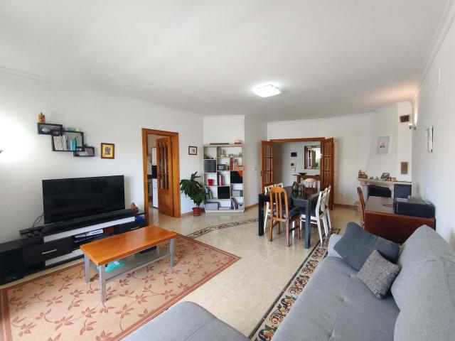 Apartamento T2, na Urb. Cerro das Mós, em Lagos, Lagos, Cerro das Mós