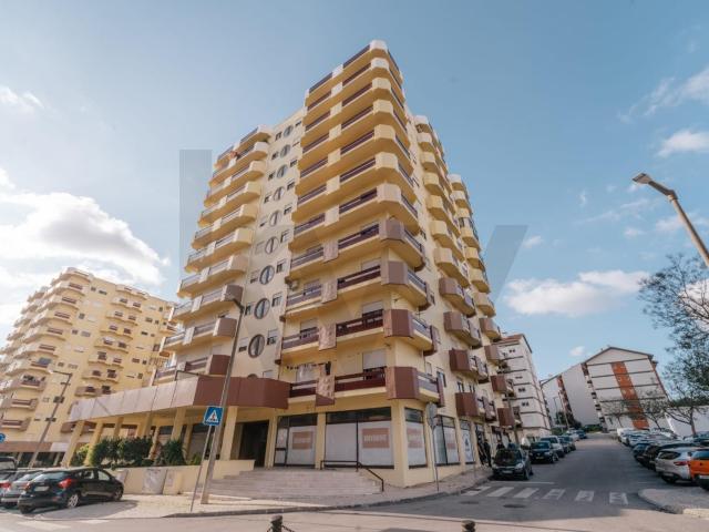 Apartamento T2 na Urbanização do Loreto