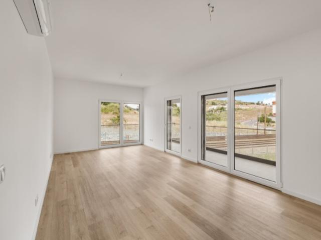 Apartamento T2 na Venteira, Amadora