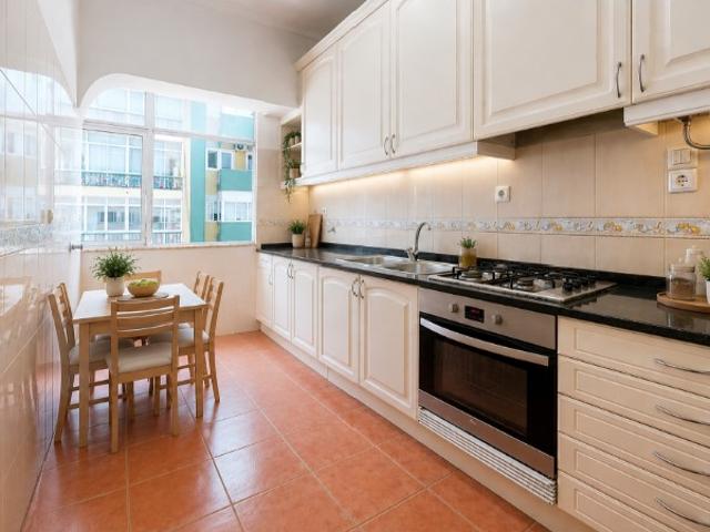 Apartamento T2 na Ajuda