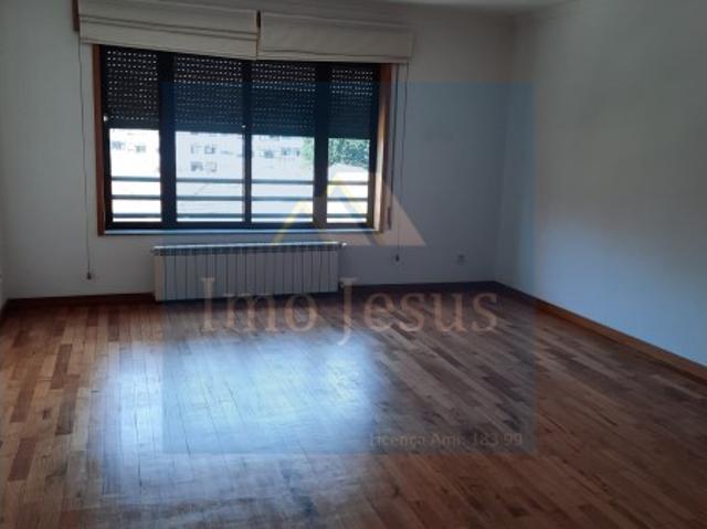 Apartamento T2 na Areosa