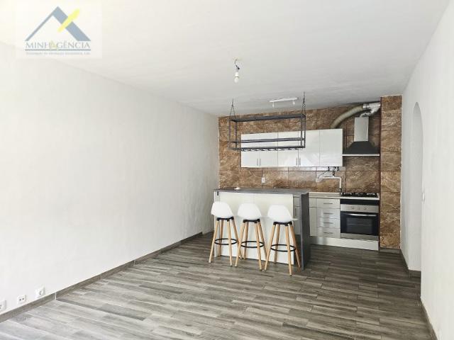 Apartamento T2 na Av Bento Jesus Caraça em Setúbal