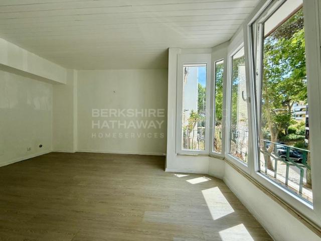 Apartamento T2 na Avenida Biarritz Monte Estoril