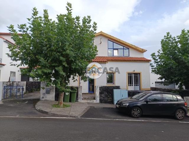 Apartamento T2 na Calheta de São Jorge, Açores