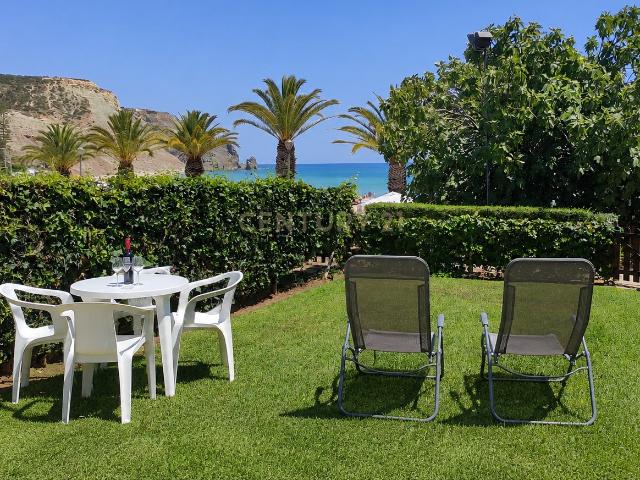 Apartamento T2 na Luz, Lagos com Vista Mar e Jardim