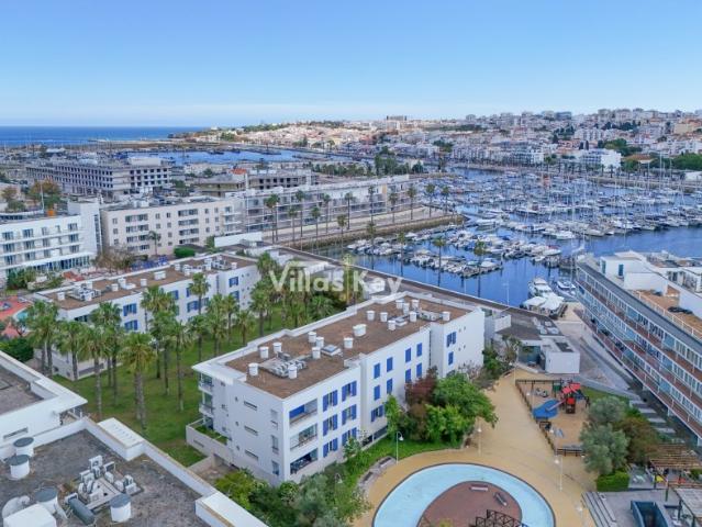 Apartamento T2 na Marina de Lagos com Garagem em Box | Vendido Mobilado