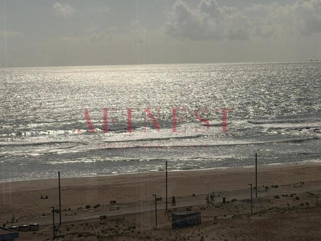 Apartamento T2 Na Primeira Linha De Mar Caparica 85m² Caparica e Trafaria
