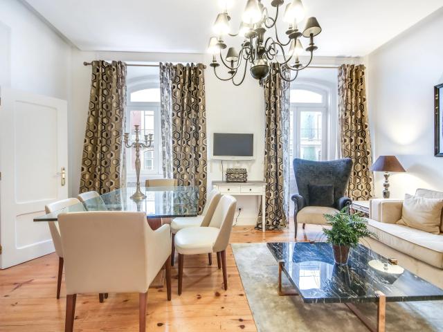 Apartamento T2 na Rua da Prata Nº208