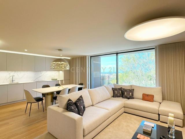 Apartamento T2 no 3.º Andar – The Yard, Jardins da Arrábida