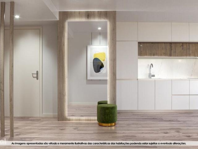 Apartamento T2 no ultimo piso, com varanda, virado a poente