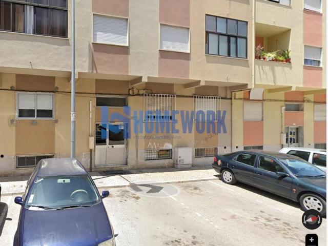 Apartamento T2 no Vale da Amoreira