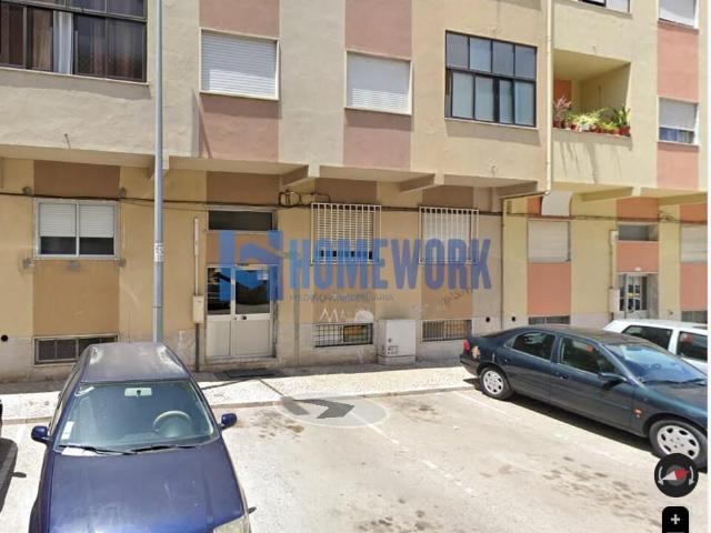 Apartamento T2 no Vale da Amoreira