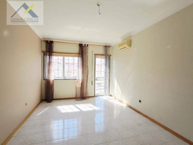 Apartamento T2 no Vale do Cobro em Setúbal