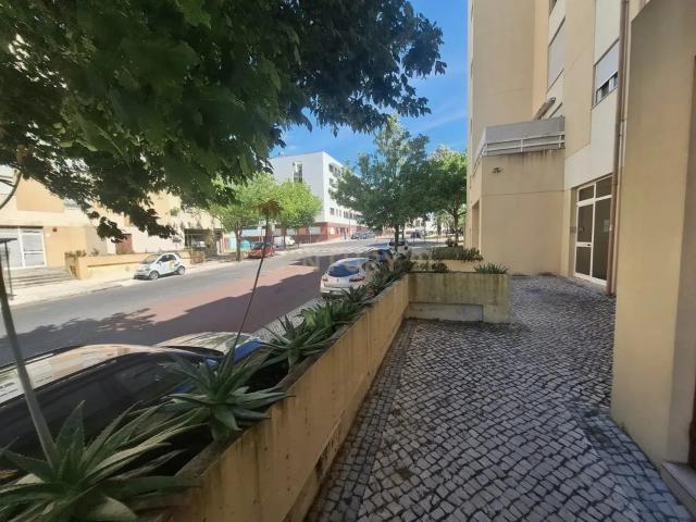 Apartamento T2 no Alto da Faia em Telheiras