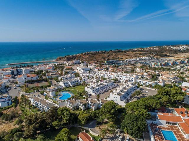 Apartamento T2 no Alto do Moinho com dois terraços grandes 110m² Albufeira Olhos de Água