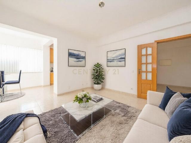 Apartamento T2 no Bairro do Liceu, em Setúbal