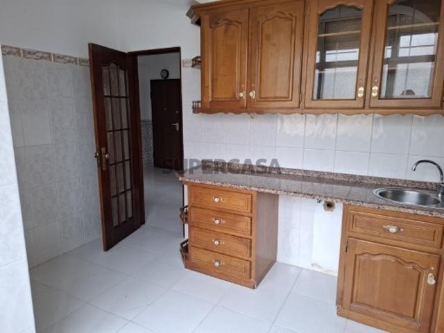 OPORTUNIDADE Apartamento T2 no Barreiro O Seu Novo Lar Espera por Si!