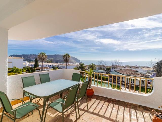 Apartamento T2 no centro da Praia da Luz com uma magnífica v. 104m² Praia da Luz