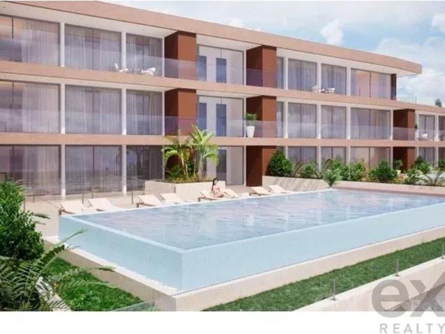 Apartamento T2 no Centro de Câmara de Lobos Vista Baia 236m² Câmara De Lobos