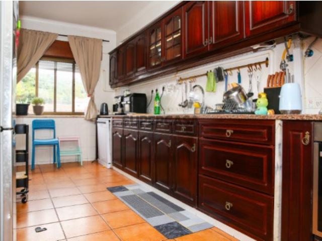 Apartamento T2 no Centro de Alenquer com logradouro