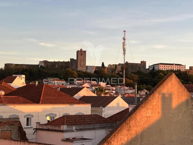 Apartamento T2 no Centro de Palmela