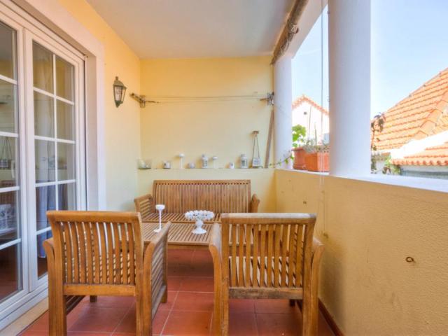 Apartamento T2 no Centro Histórico de Cascais com Garagem