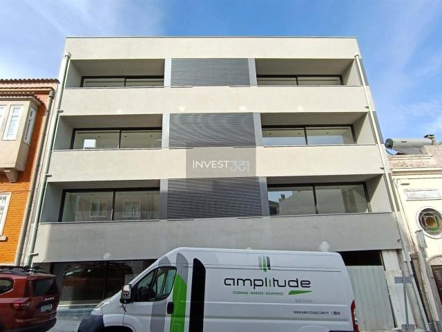 Apartamento T2 no Coração do Porto – Qualidade, Conforto e L. 98m² Bonfim