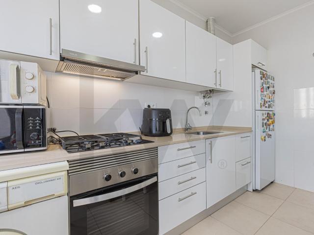 Apartamento T2 no Fogueteiro Amora