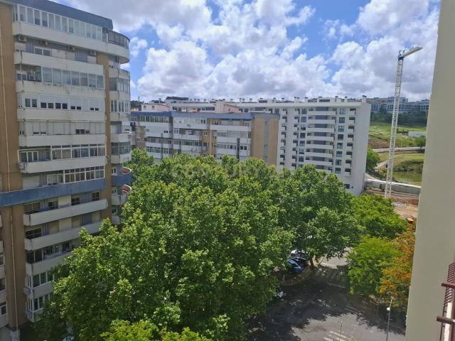 Apartamento T2 no Lumiar