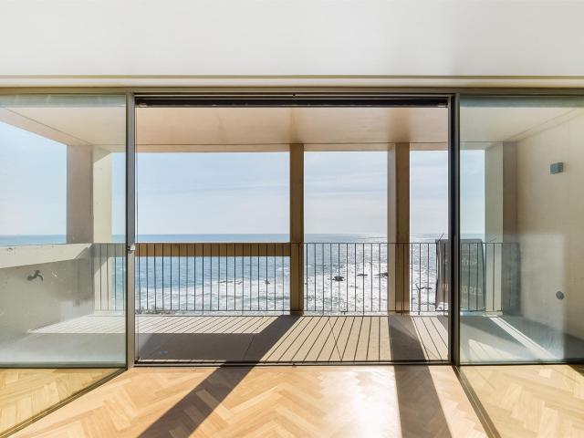 Apartamento T2 novo na 1ª linha do mar m² Aldoar, Foz do Douro e Nevogilde