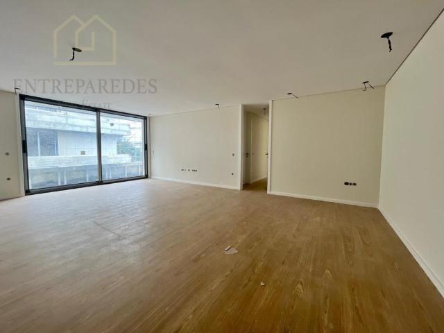 Apartamento T2 novo no centro de Espinho para comprar, Espin. 96m² Espinho