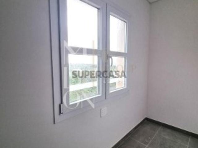 Apartamento T2 Novo a Estrear Casas do Lago, Serra de Carnaxide