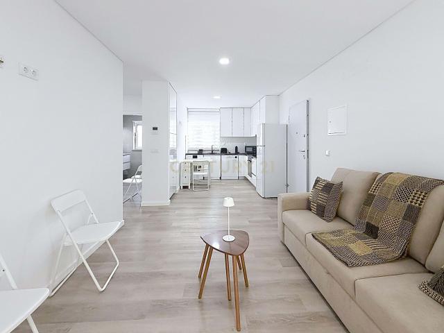 Apartamento T2 Novo Arrendamento no Centro da Nazaré