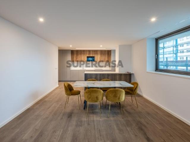 Apartamento T2 novo c/ 102 m2 | Duas frentes + varanda c/ 13 m2 | A 4 minutos da praia de Leça da Palmeira Matosinhos