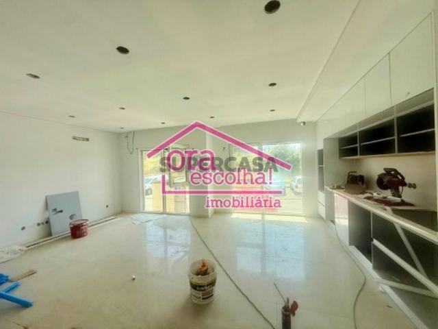 Apartamento T2 NOVO com 83 m2 e Arrecadação em Paio Pires!