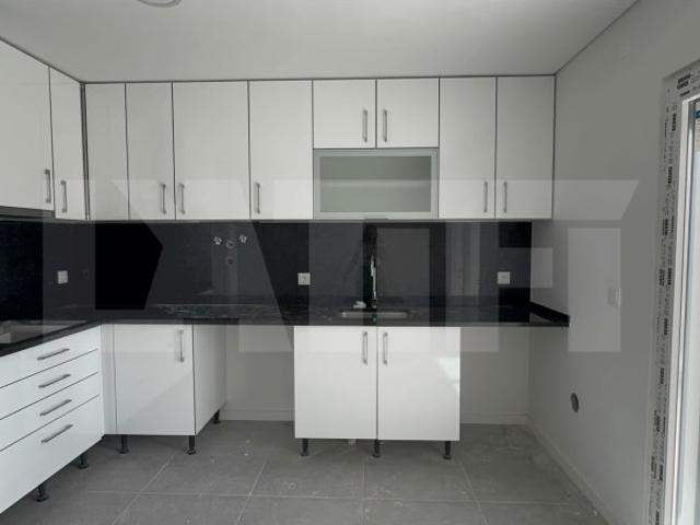 Apartamento T2 NOVO com 1 parqueamento, Quinta da Ladeira