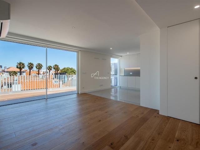 Apartamento T2 novo com terraço e garagem no centro históric. 101m² Cascais e Estoril