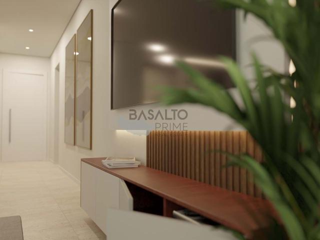 Apartamento T2 Novo com Vista Mar e Piscina no Uptown 32 em São Martinho, Madeira