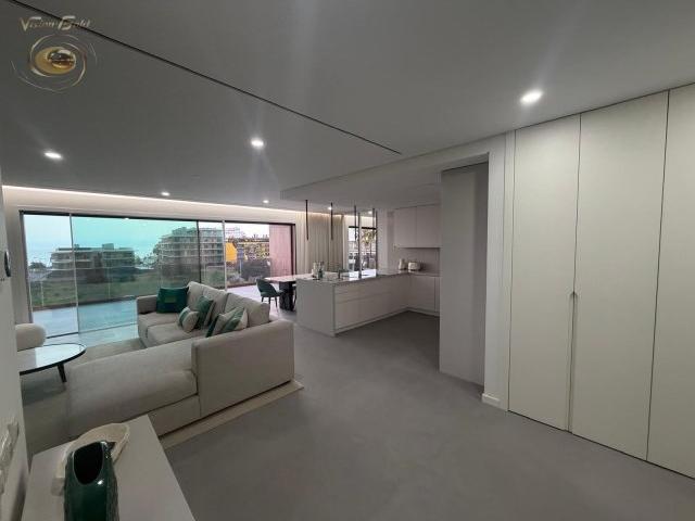 Apartamento T2 Novo e Mobilado em Quarteira Empreendimento Forte Novo Perto da Praia