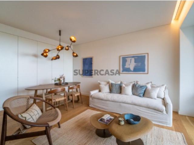 Apartamento T2 novo frente mar!
