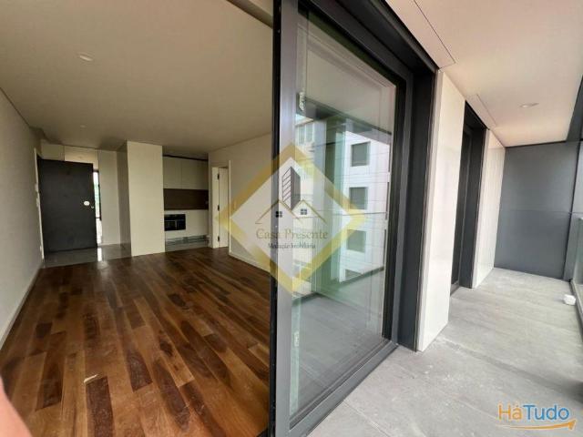 Apartamento T2 Novo junto a Avenida da Republica, V.N.Gaia, Porto! | 26064058200