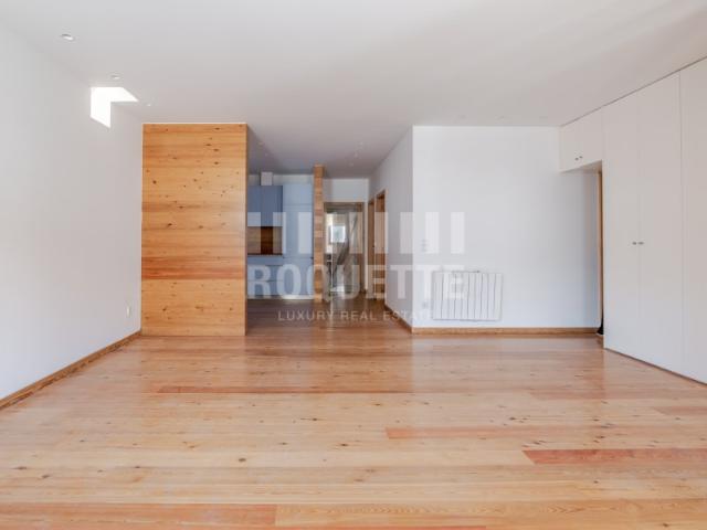 Apartamento T2 novo próximo da Av. Marechal Gomes da Costa