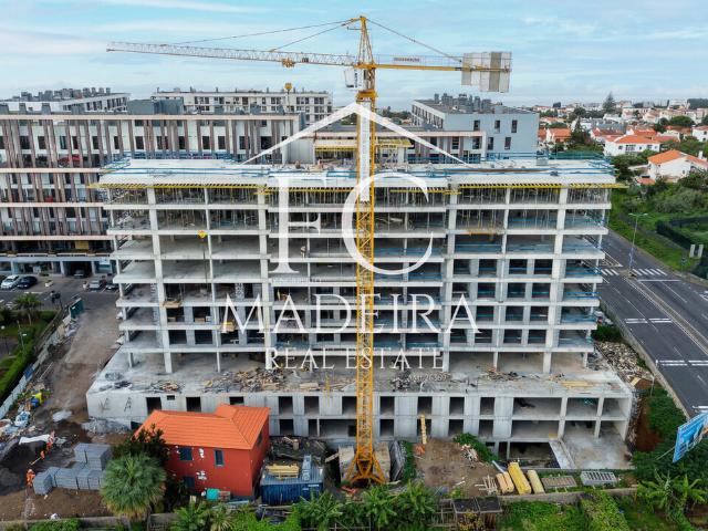 Apartamento T2 novo São Martinho Funchal com piscina rooftop