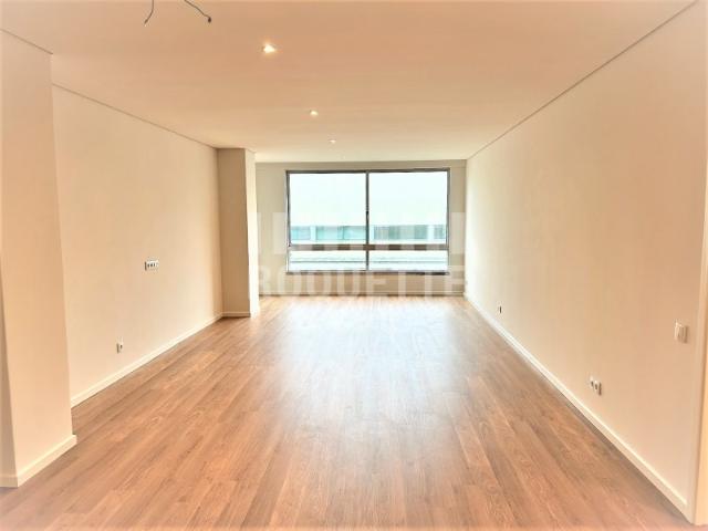 Apartamento T2 numa das melhores zonas da Foz como novo