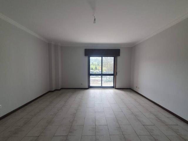 Apartamento T2, Oliveira Do Douro, Vila Nova de Gaia | BPI Expresso Imobiliário
