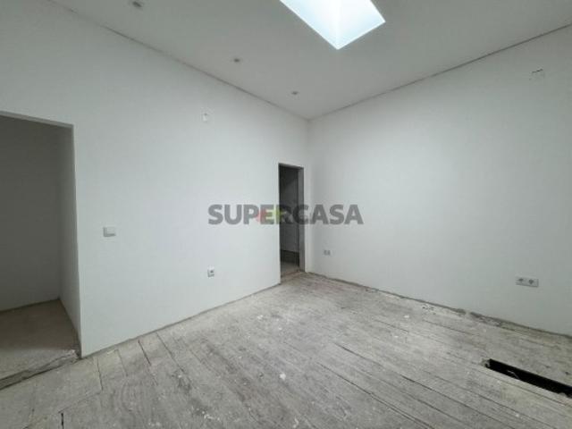 Apartamento T2 p/conclusão Beja, Centro